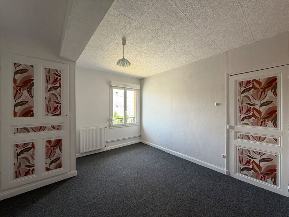 Location Appartement Appartement Chalons En Champagne  4 pièces 105m2 Chalons en champagne