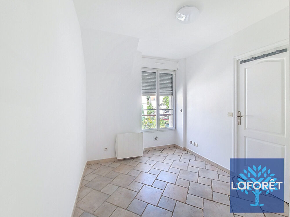 Location Appartement APPARTEMENT - 2 PIÉCES -  PARKING - ETAMPES - 91150 Etampes