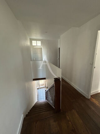  Maison � louer 5 pi�ces 136 m� Saint genis de saintonge