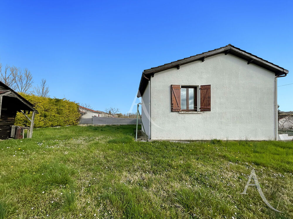 Maison proche du village avec garage et jardin