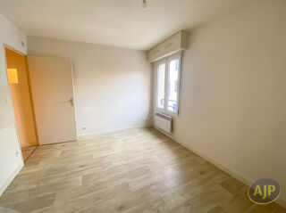  Appartement à louer 1 pièce 18 m²