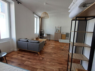  Appartement à louer 1 pièce 25 m²