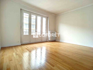  Appartement à louer 5 pièces 108 m²