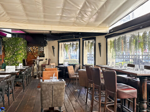   Restaurant ( licence IV) 
