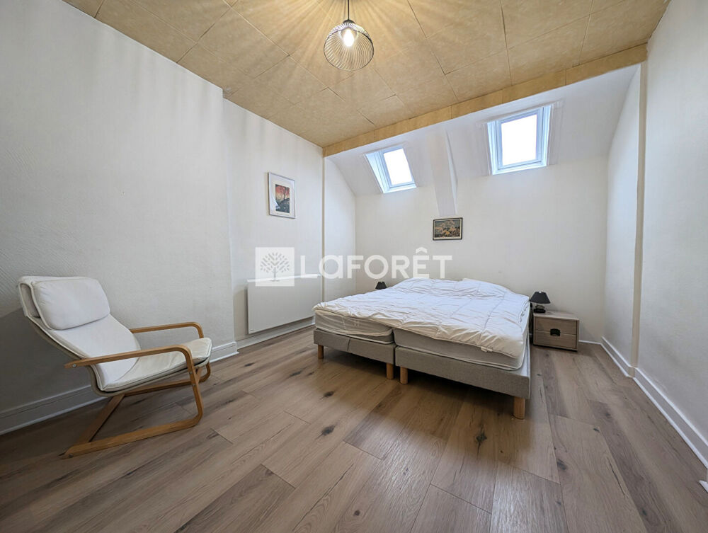 Appartement F3 plein centre ville elbeuf 79 m2