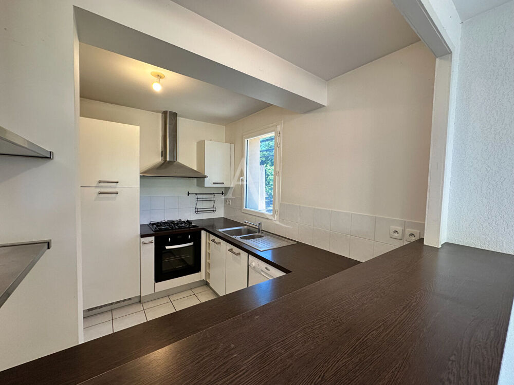 APPARTEMENT TYPE 3 AVEC TERRASSE JARDIN GARAGE CAVE VUE MONT D OR