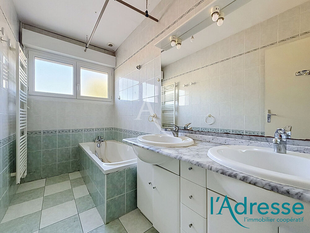 Vente Maison Maison avec vie de plain-pied  87 m² et sous-sol complet. Saint denis de gastines