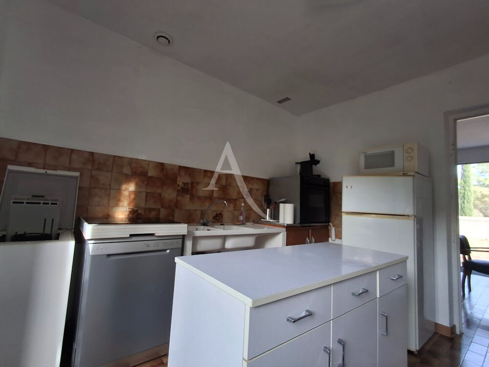 La Tour sur Orb Villa de plain pied avec garage et terrain d'environ 1200m²