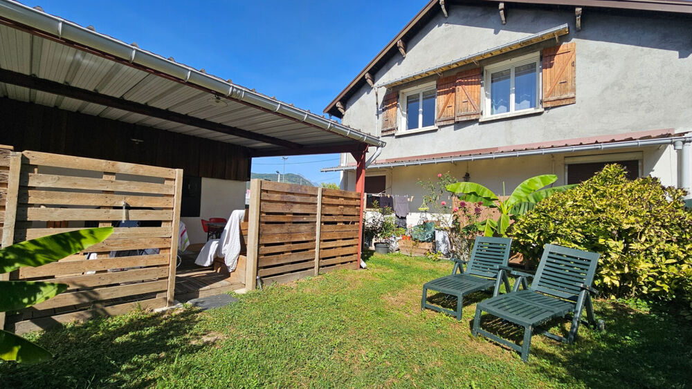 Appartement Albertville 3 pièce(s) Jardin, caves, garage