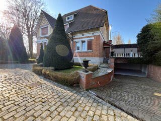  Maison  vendre 10 pices 275 m