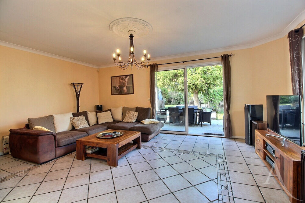 Vente Maison Maison Cadaujac 150 m2 avec piscine et garage Cadaujac
