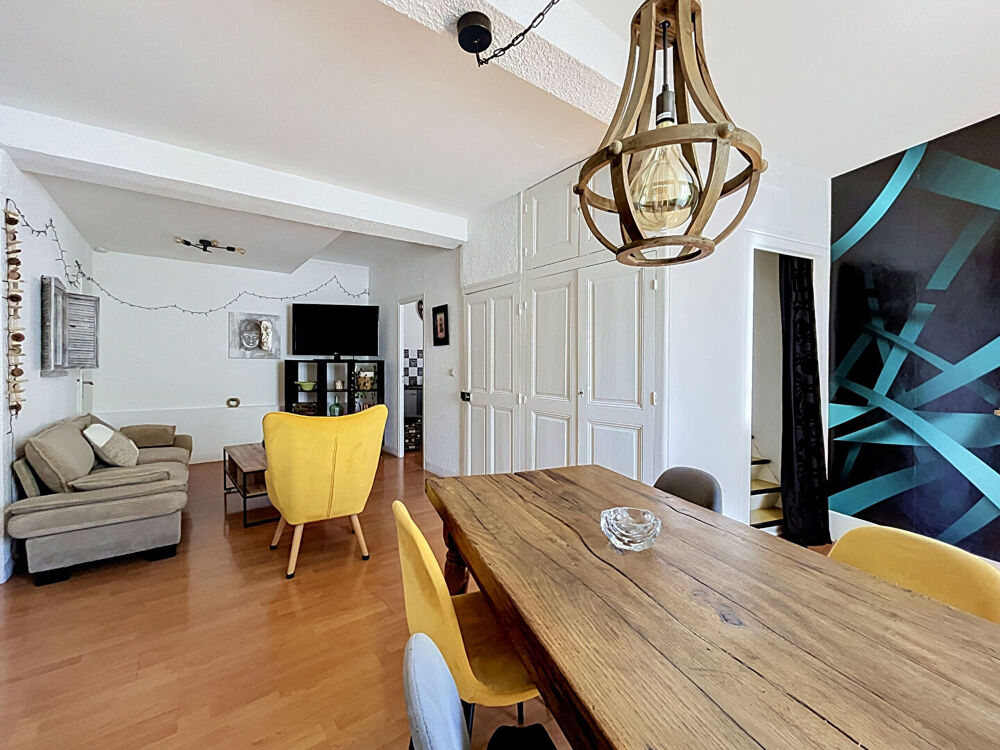 Maison de rue Livron Sur Drome, décoration soignée, 2 chambres, cuisine équipée