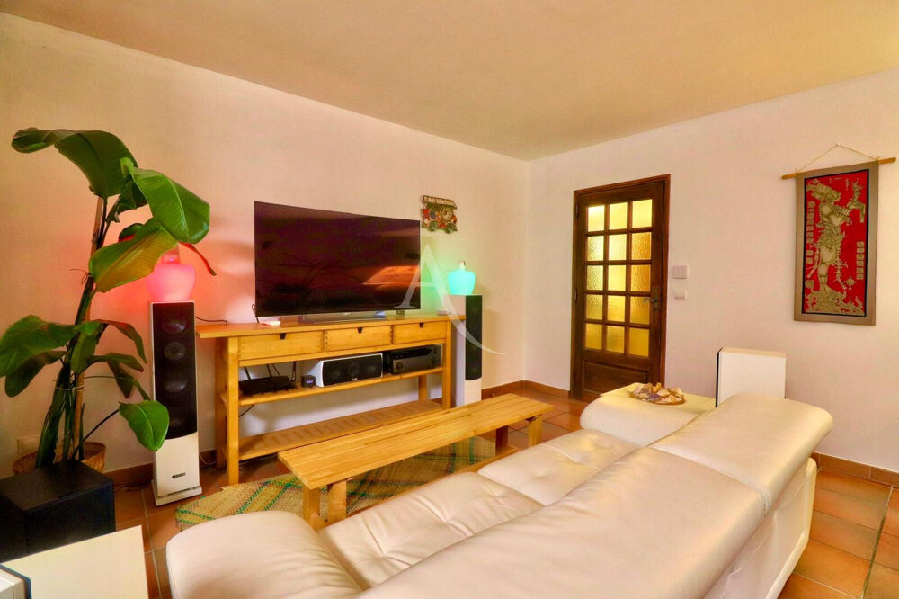 Vente Maison VILLA DE 180 M2 AVEC PISCINE JARDIN 1800M2 AU CALME PANNEAUX SOLAIRES Vinon sur verdon