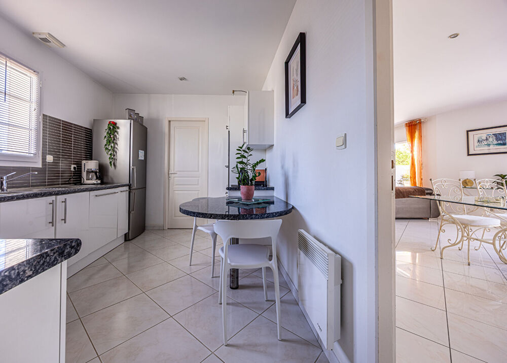 Vente Maison Maison de plain pied dans le centre de  St Vivien Saint vivien