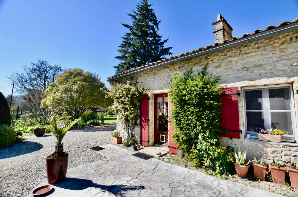 Longère magnifiquement restaurée avec de superbes jardins
