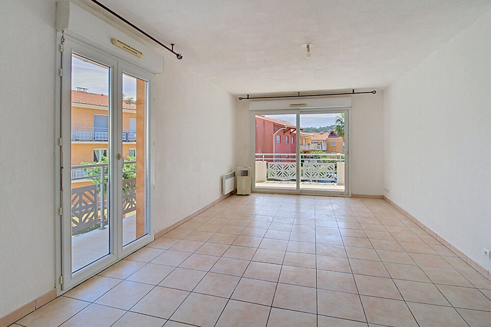 À VENDRE EN EXCLUSIVITÉ ! DRAGUIGNAN Appartement 3 pièces de 66 m² avec terrasse + garage