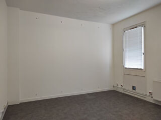   A louer Bureau N°15 20 m² à Artigues Près Bordeaux Artigues