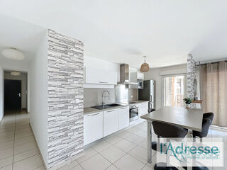  Appartement à louer 3 pièces 68 m²