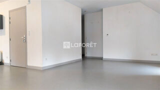  Appartement à louer 4 pièces 79 m²