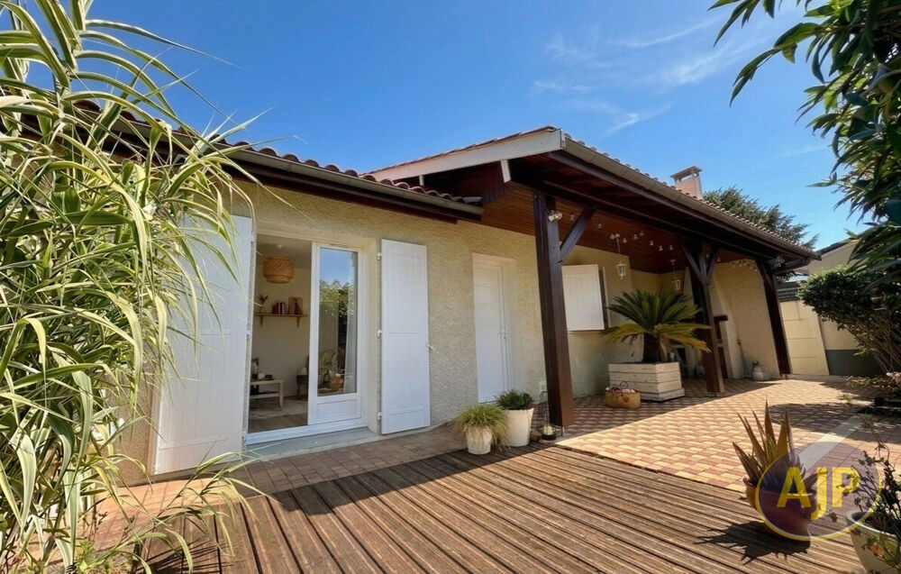 Maison 5 pièces 112 m² · à Sainte Helene · 112 m² · 317 700 €