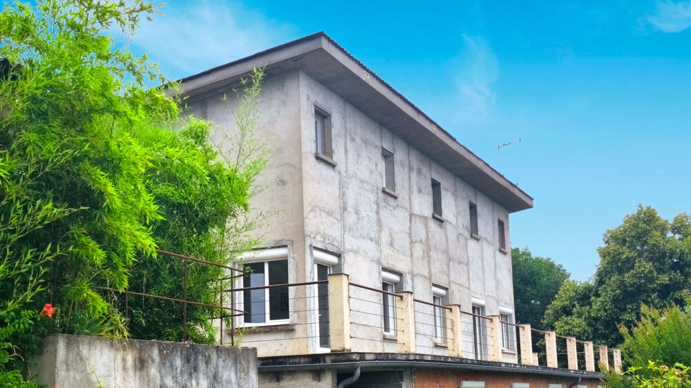 Vente Maison Propriété 190 m2 habitables, 5 chambres sur 2 hectares avec vue imprenable. Piquecos