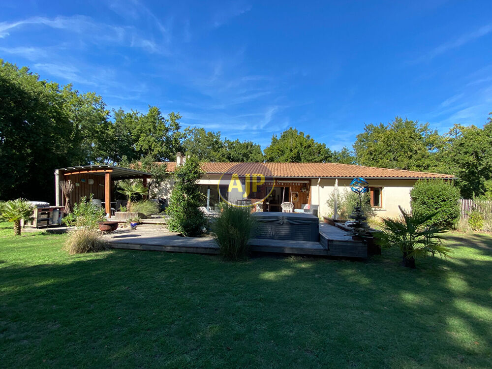 Maison Vendays Montalivet 4 pièce(s) 170 m²