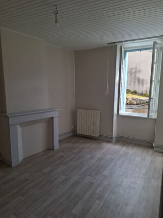  Maison à louer 4 pièces 99 m²