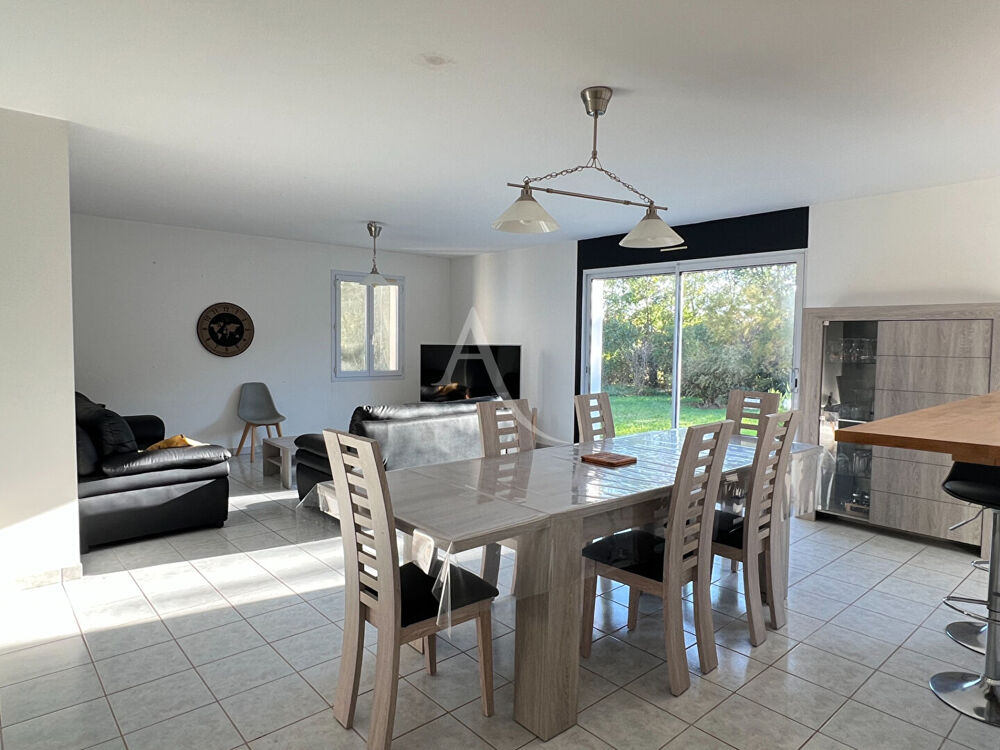 Vente Maison 30 mn LA ROCHELLE / 10 MN FONTENAY LE COMTE / 15 MN MARANS Vix