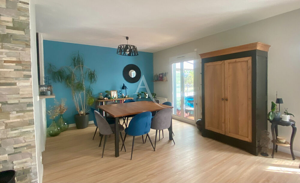 Vente Maison Maison de plain-pied avec grande dépendance Mardié 7 pièce(s) 154 m2 Mardie