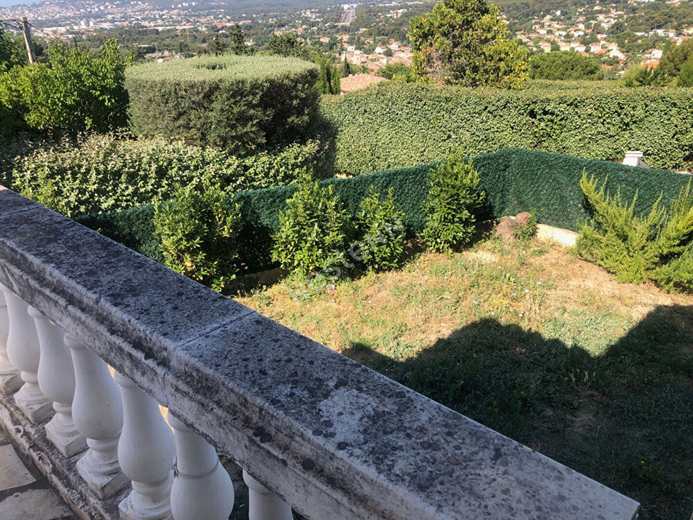 Vente Maison Maison Ceyreste de 4 pièces de 164 m² sur 734 m² de terrain Ceyreste