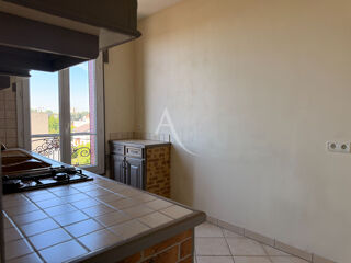  Appartement à louer 3 pièces 52 m²