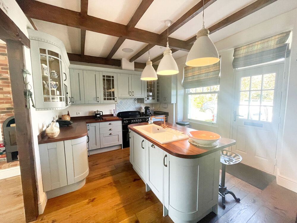 Vente Maison FINISTÈRE: Proche Huelgoat. Belle maison de campagne rénovée avec 3 ch, 2 sdb et jardin. Huelgoat