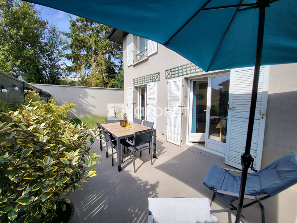 Vente Maison Maison Rueil Malmaison 5 pièces 99 m2 Rueil malmaison