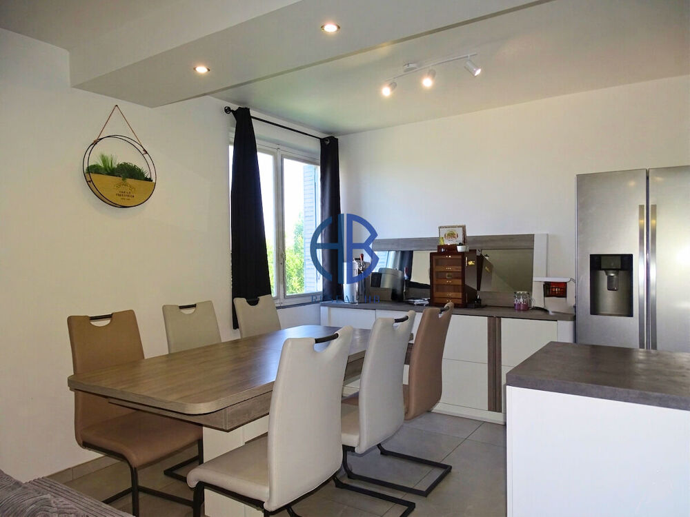 Vente Maison maison individuelle de1964  sur un  terrain plat constructible de 1168 m² Beaurepaire