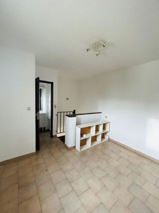 Appartement à louer 1 pièce 23 m²