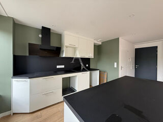  Appartement à louer 4 pièces 95 m²