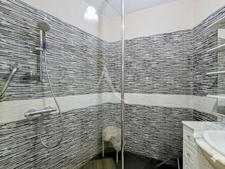 Vente Maison Maison Bouchemaine 6 pièce(s) 208 m2 Bouchemaine