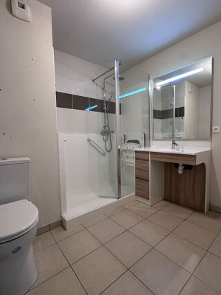  Appartement à louer 2 pièces 38 m²