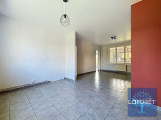  Maison à louer 5 pièces 97 m²