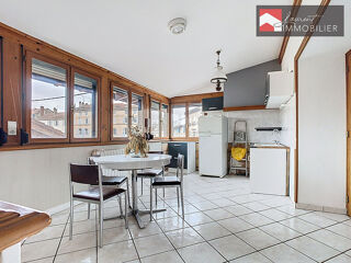  Immeuble à vendre 6 pièces 220 m²