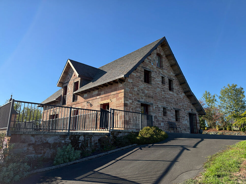 Vente Maison PROPRIÉTÉ DE CARACTÈRE EN PIERRES ROUGES Juillac