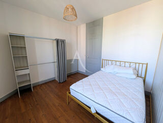  Appartement à louer 3 pièces 83 m²