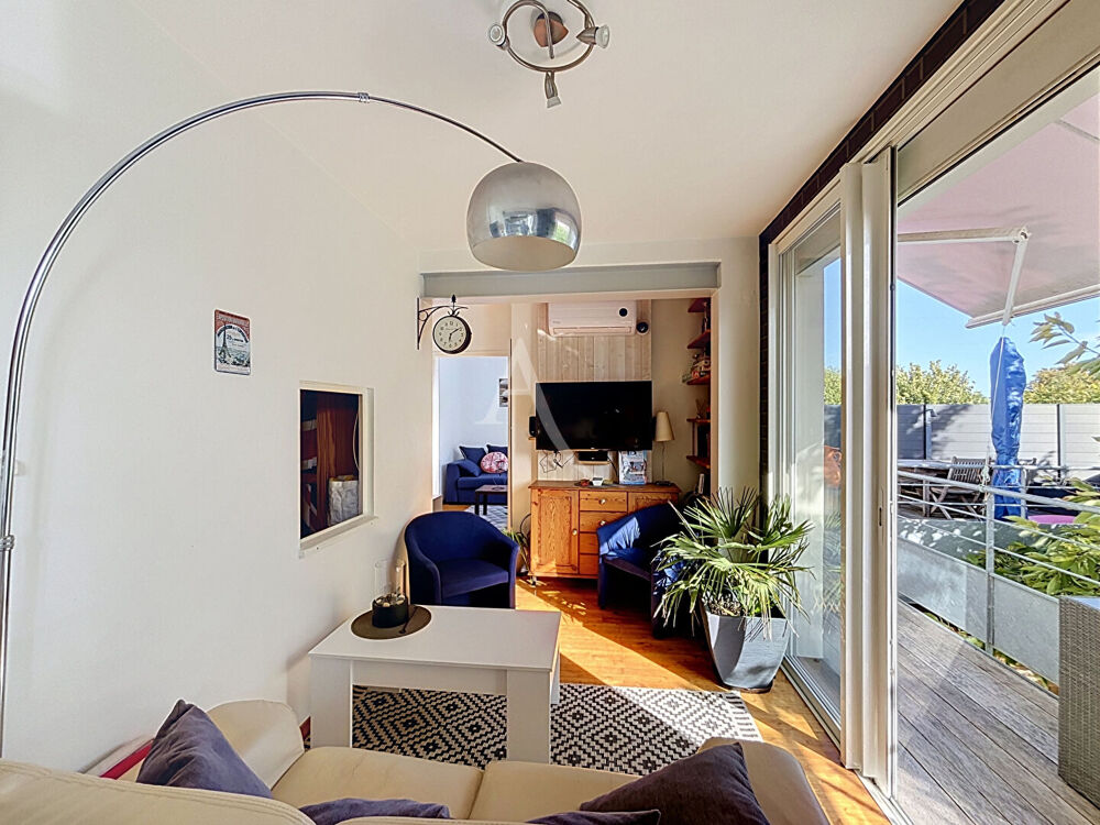 Vente Immeuble Ensemble immobilier locatif  à AYTRE avec 3 appartements Aytre