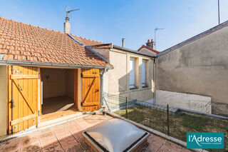  Maison  vendre 4 pices 