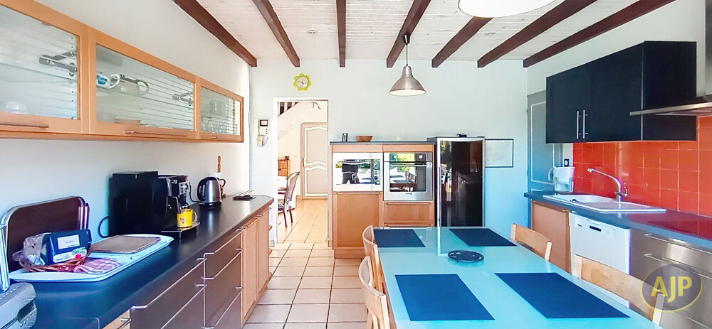 Maison 8 pièce(s) 180 m2