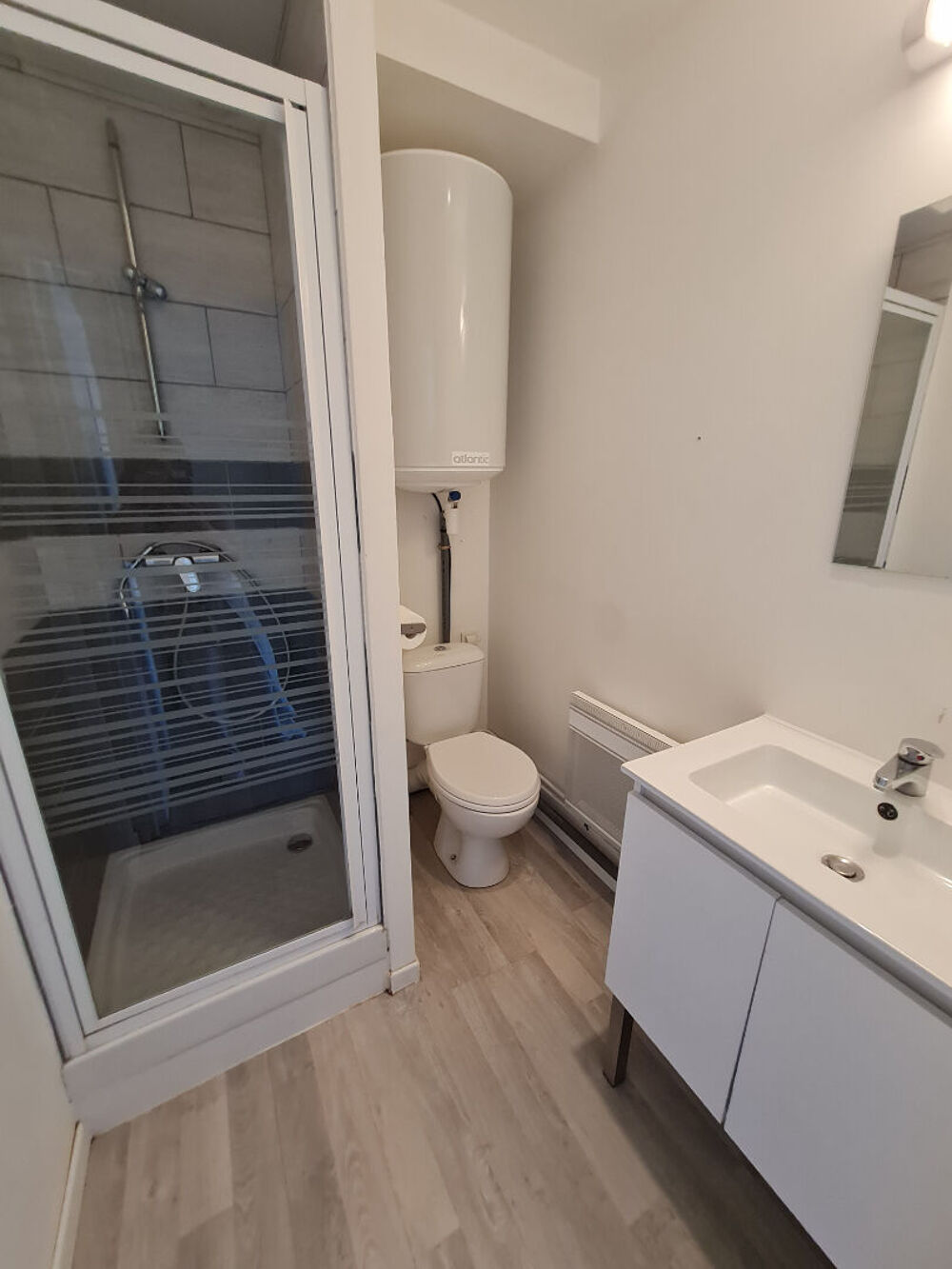 Location Appartement A LOUER, STUDIO rue de WAZEMMES Lille