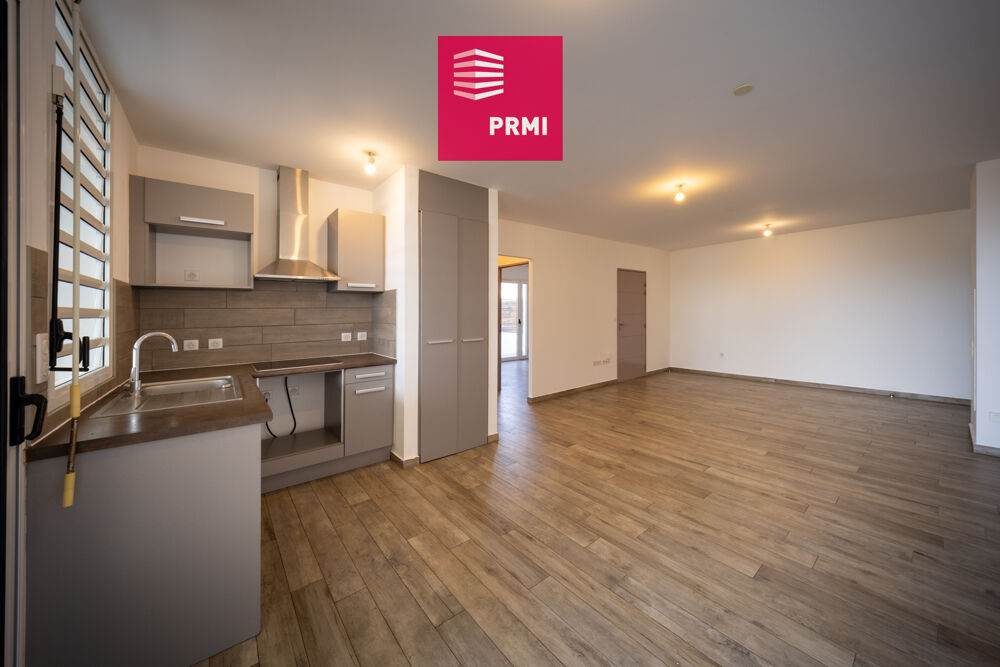 Vente Appartement Appartement T3 avec jardin privatif et 3 parkings à vendre à Saint-Leu Centre Proximité Lagon Saint leu