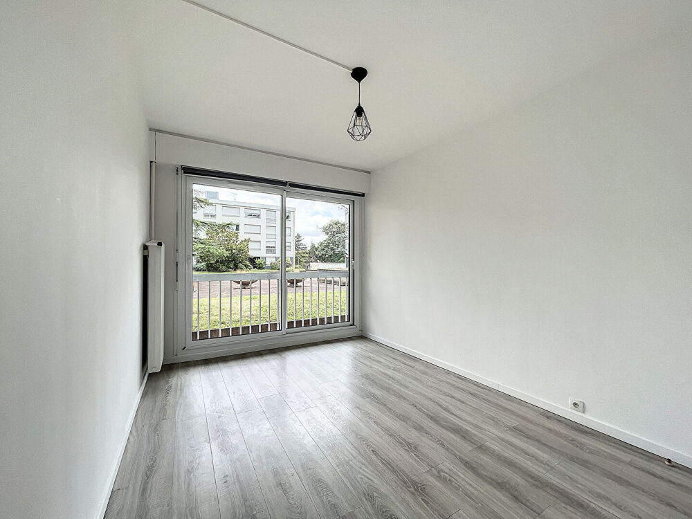 Location Appartement Idéal pour 3 Colocataires  ! F4 pièces 78.8 m2 Chatenay malabry