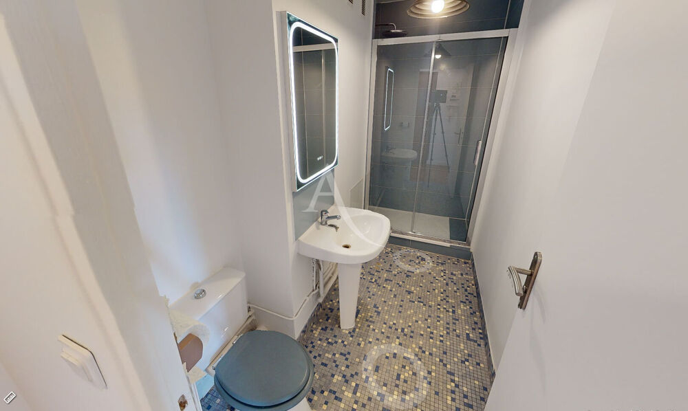 Location Appartement Studio vide et lumineux 29,71m² Kremlin Bicêtre ligne 7 et 14 du métro Le kremlin bicetre
