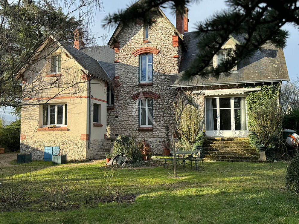 Maison 7 pièces 209 m² · à Romorantin Lanthenay · 209 m² · 318 000 €